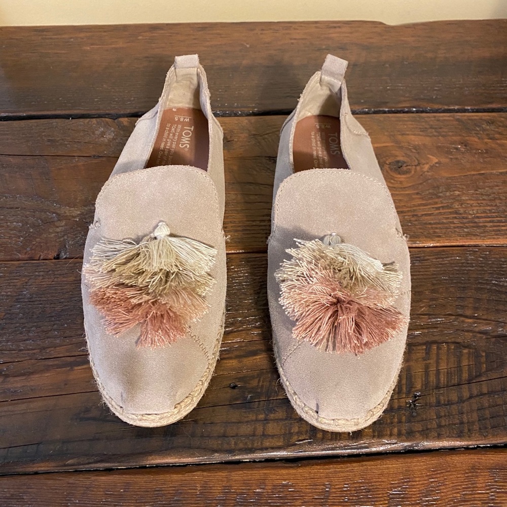 Toms Oxford Tan Suede Tassel Shoe